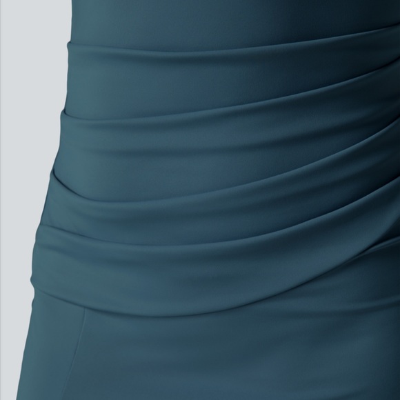 Halara Square Neck Backless Corset
Ruched Split Bodycon Midi Dress - Picture 5 of 11